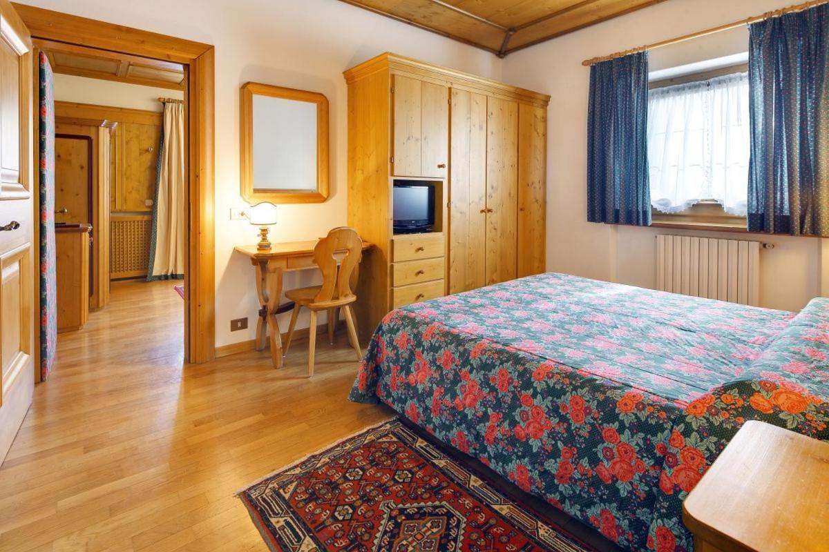 Hotel Natale Cortina dʼAmpezzo Kültér fotó
