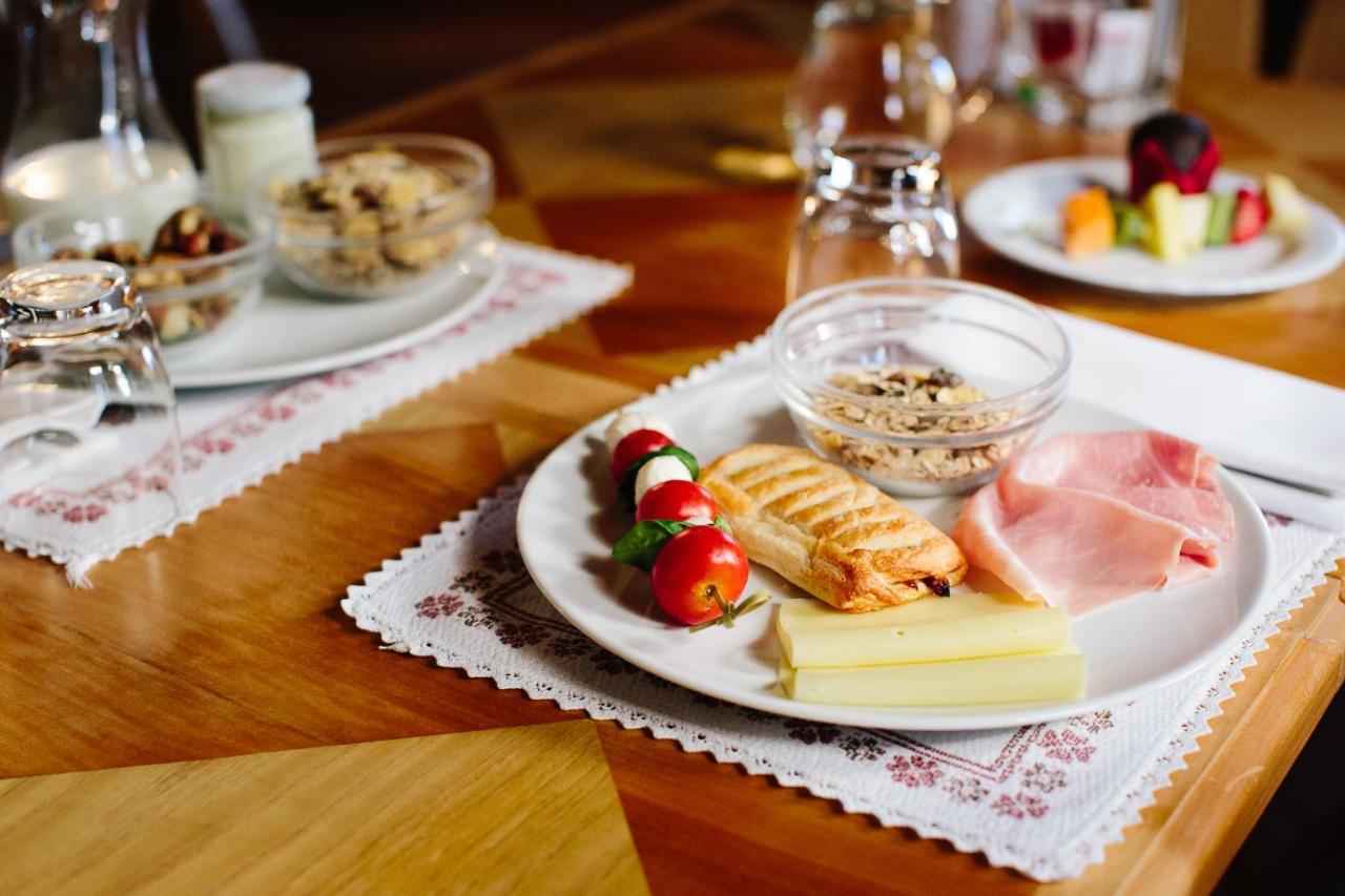 Hotel Natale Cortina dʼAmpezzo Kültér fotó