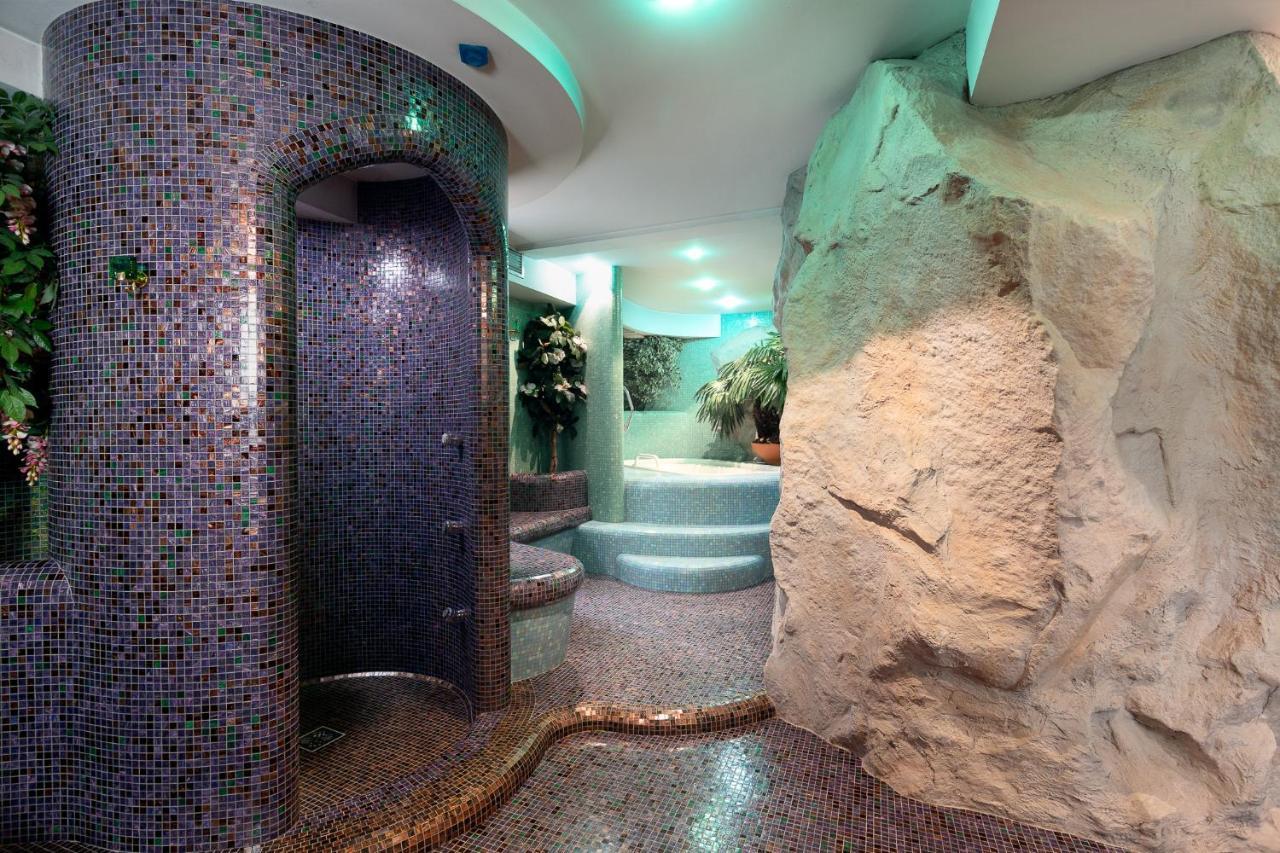 Hotel Natale Cortina dʼAmpezzo Kültér fotó