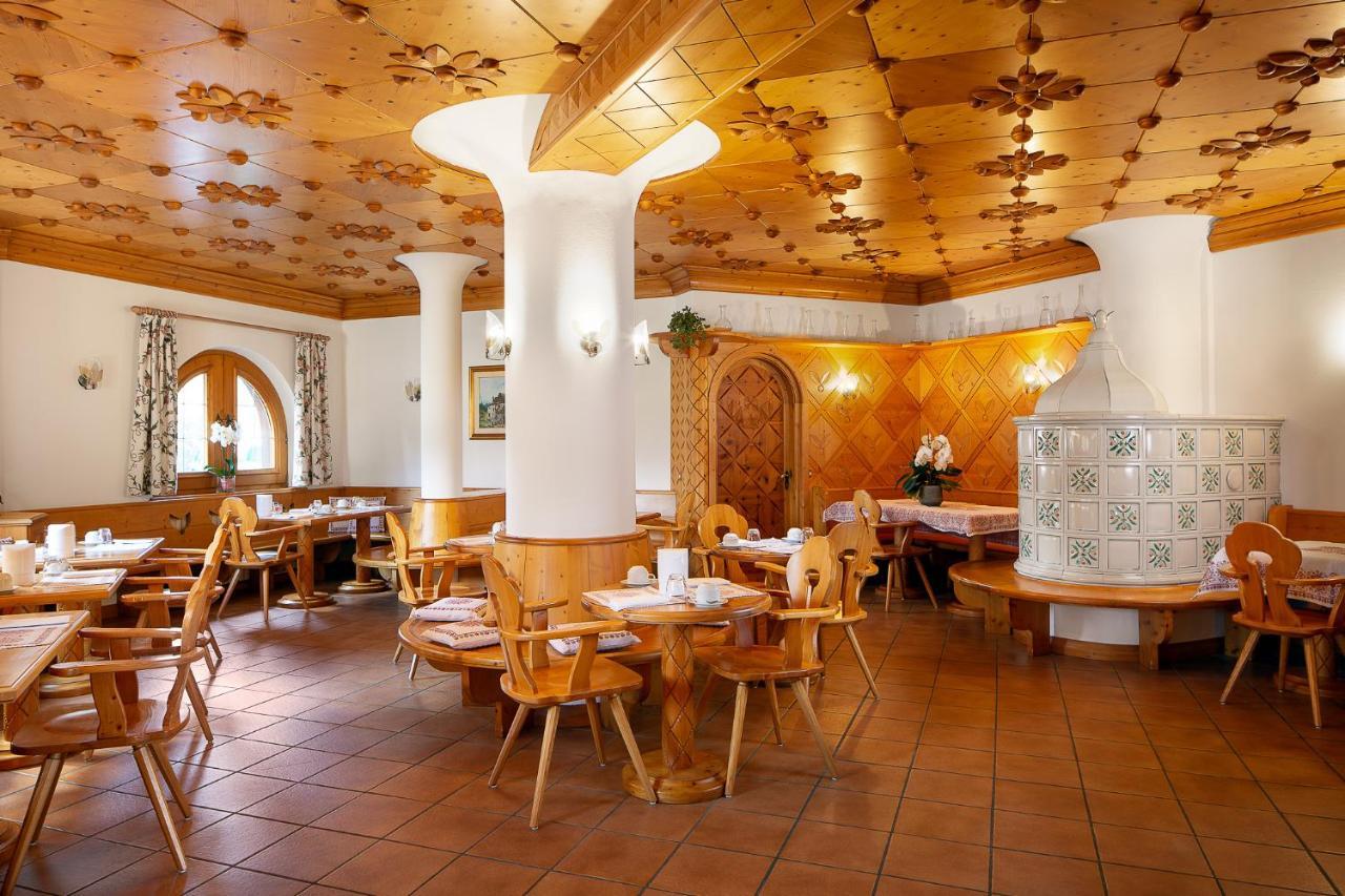 Hotel Natale Cortina dʼAmpezzo Kültér fotó
