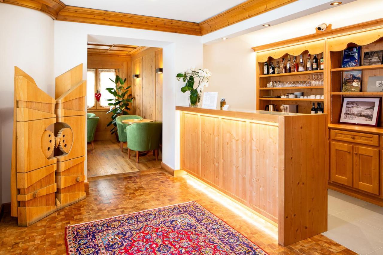 Hotel Natale Cortina dʼAmpezzo Kültér fotó